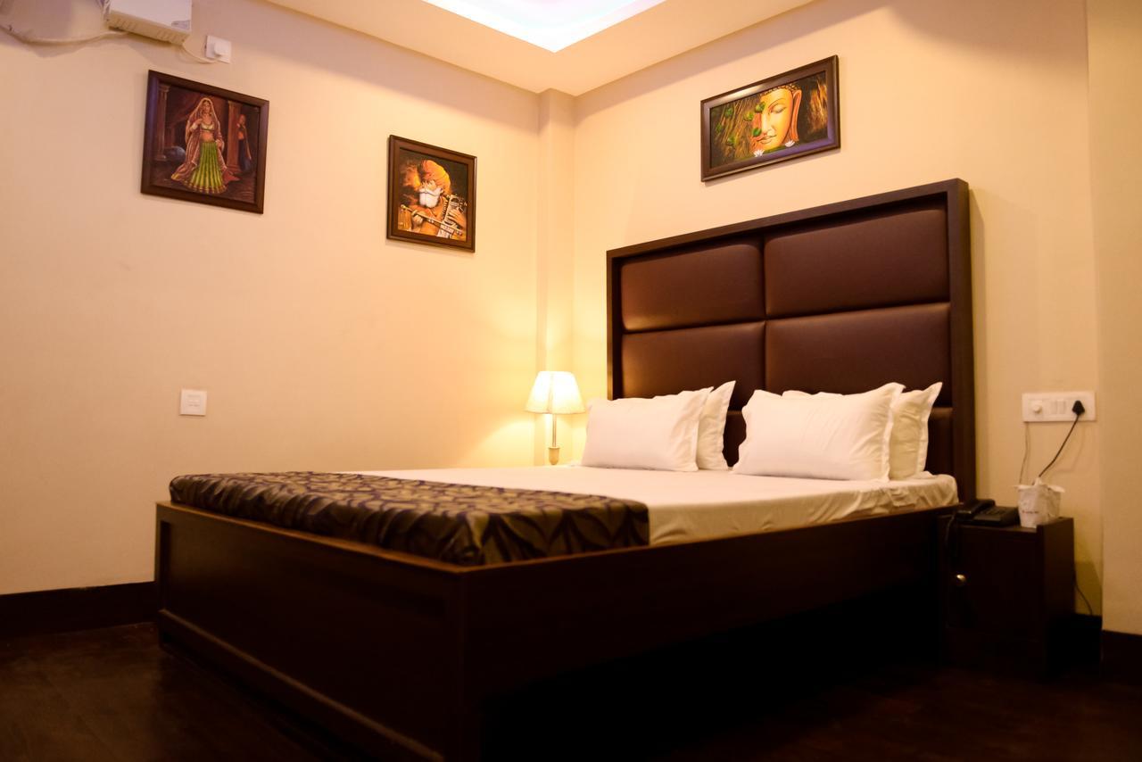 Hotel Mm Гувахати Екстериор снимка